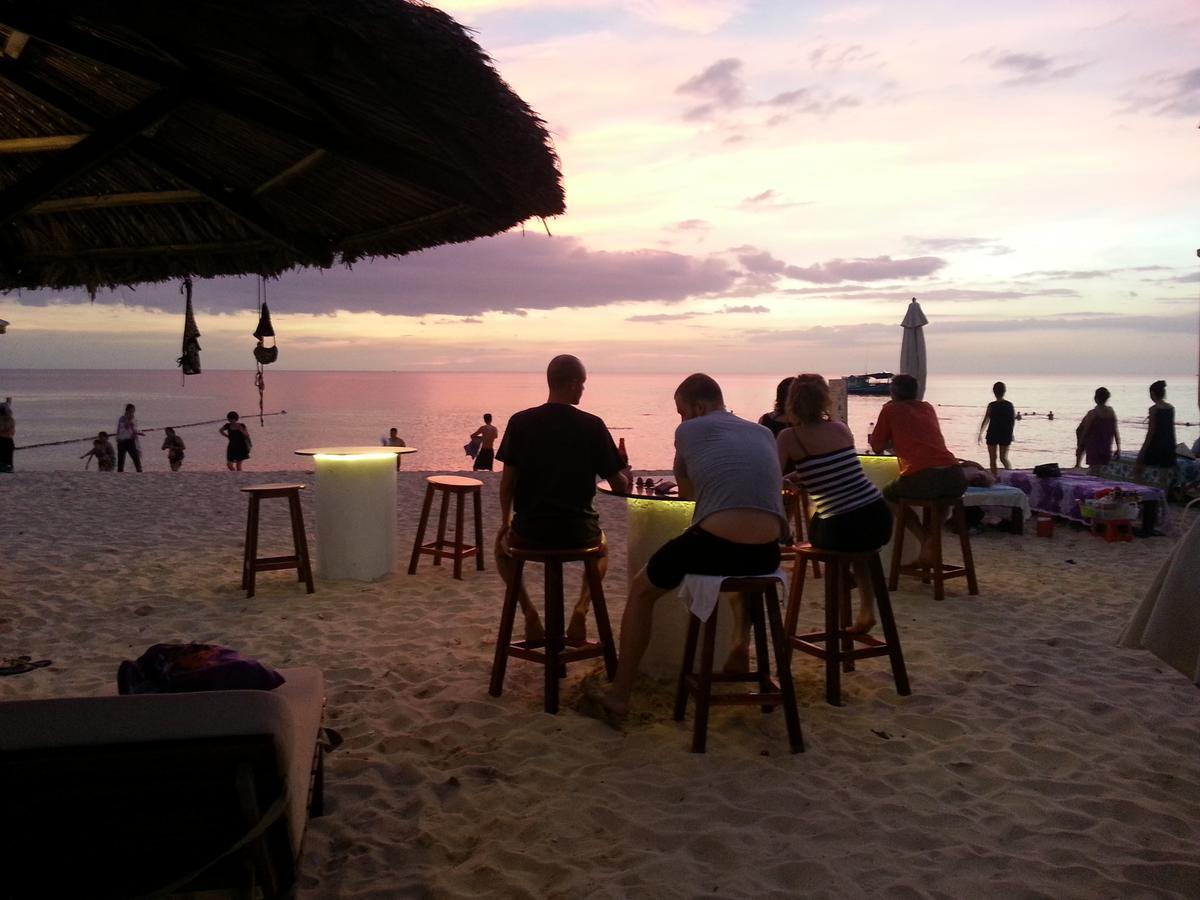 Coastal Village Beach Resort Phu Quoc Bagian luar foto